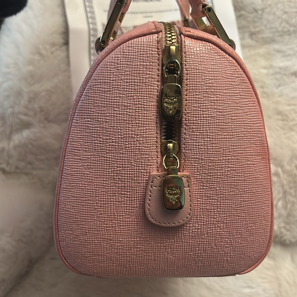 MCM Pink cute RARE Handbag with COA - Picture 6 of 17